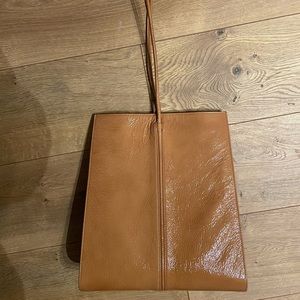 LoQ Miro Grande Clay Crinkle Patent Tote